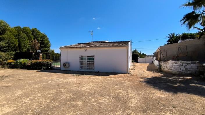 Image No.47-5 Bed Country House for sale