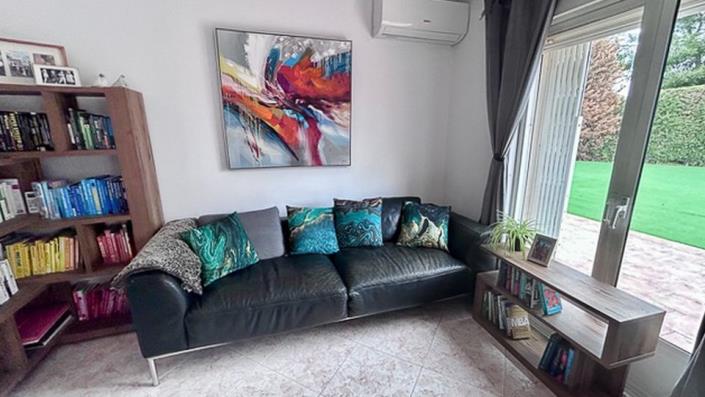 Image No.7-5 Bed Country House for sale