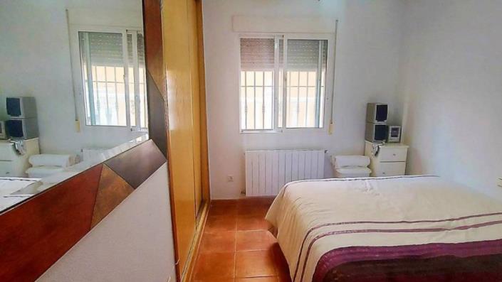 Image No.9-3 Bed Villa / Detached for sale