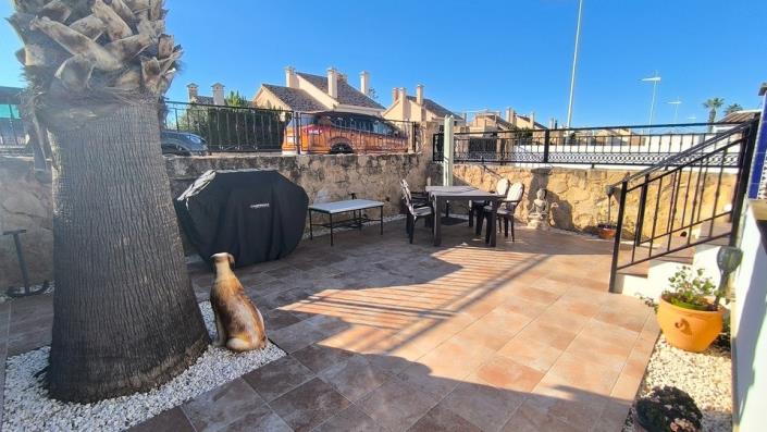 Image No.32-3 Bed Villa / Detached for sale