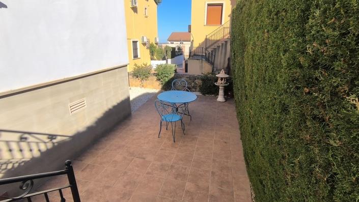 Image No.36-3 Bed Villa / Detached for sale