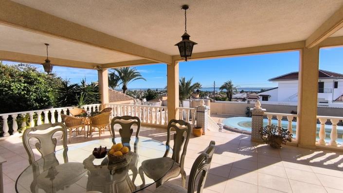 Image No.4-3 Bed Villa / Detached for sale