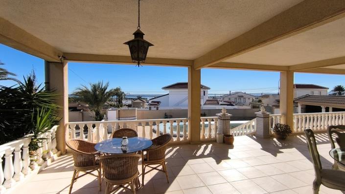 Image No.7-3 Bed Villa / Detached for sale