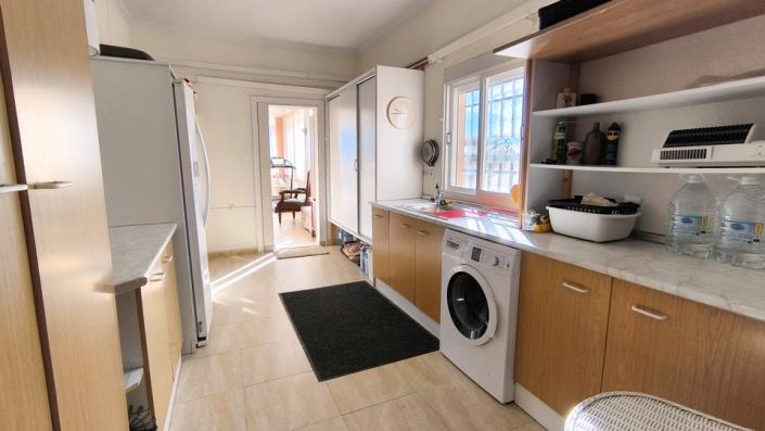 Image No.19-3 Bed Villa / Detached for sale