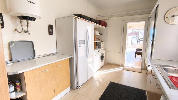 Image No.20-3 Bed Villa / Detached for sale