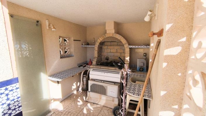 Image No.38-3 Bed Villa / Detached for sale