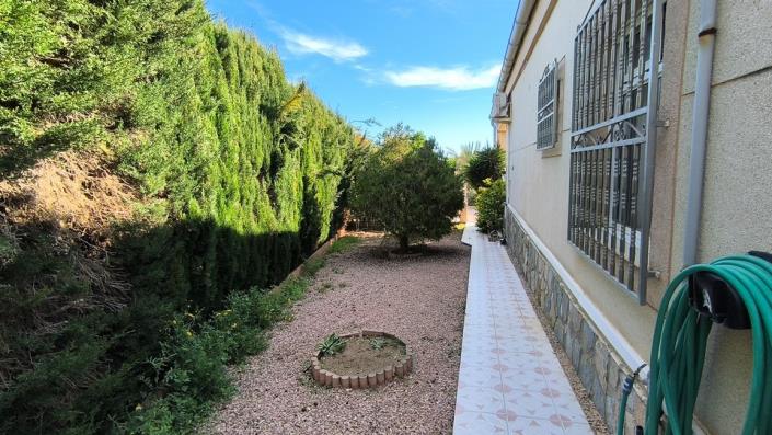 Image No.41-3 Bed Villa / Detached for sale