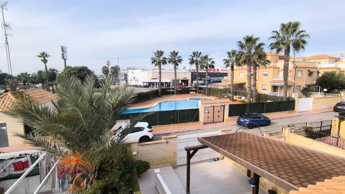 Image No.16-2 Bed Bungalow for sale