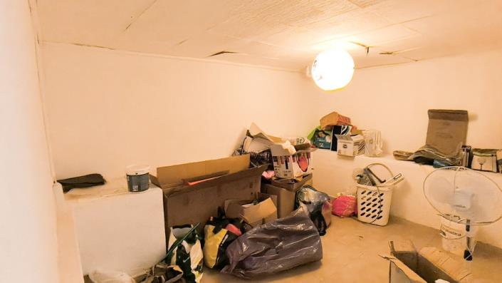 Image No.20-2 Bed Bungalow for sale