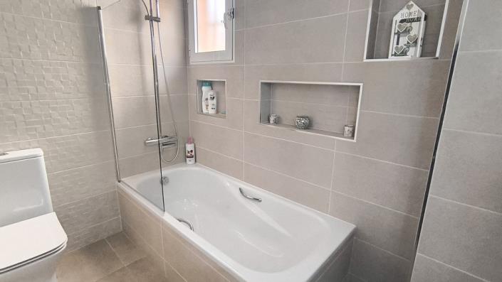 Image No.21-3 Bed Villa / Detached for sale