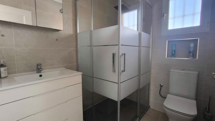 Image No.28-3 Bed Villa / Detached for sale