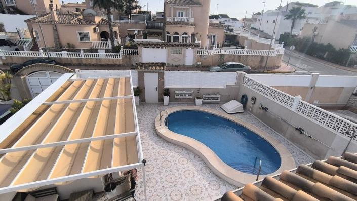 Image No.31-3 Bed Villa / Detached for sale