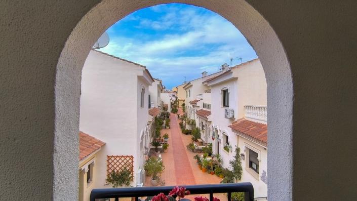 Image No.16-2 Bed Apartment for sale