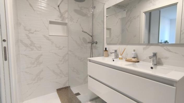 Image No.9-3 Bed Villa / Detached for sale