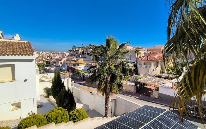 Image No.6-4 Bed Villa / Detached for sale