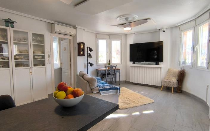 Image No.9-4 Bed Villa / Detached for sale