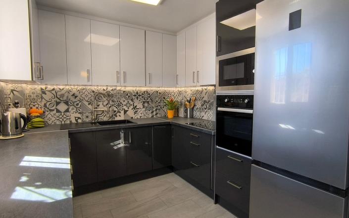 Image No.13-4 Bed Villa / Detached for sale