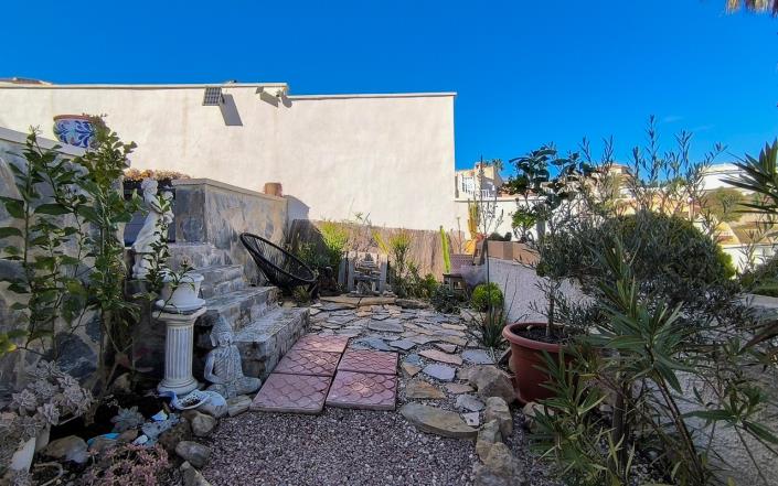 Image No.38-4 Bed Villa / Detached for sale