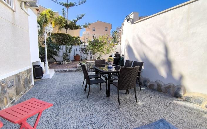 Image No.40-4 Bed Villa / Detached for sale