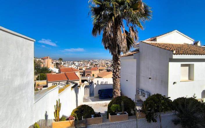 Image No.42-4 Bed Villa / Detached for sale