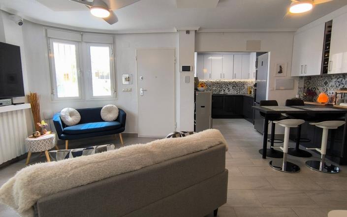 Image No.10-3 Bed Villa / Detached for sale