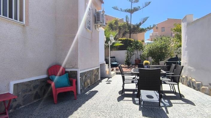 Image No.21-4 Bed Villa / Detached for sale