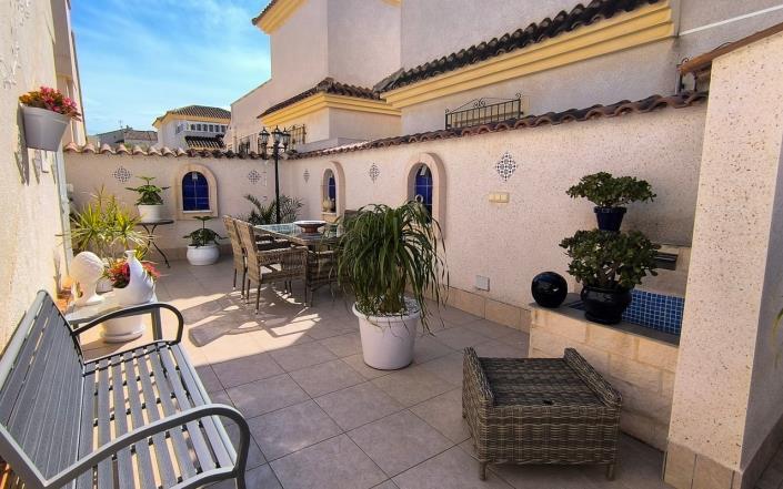 Image No.3-3 Bed Villa / Detached for sale