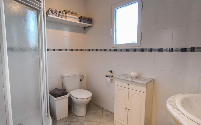 Image No.17-3 Bed Villa / Detached for sale