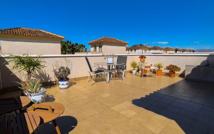 Image No.20-3 Bed Villa / Detached for sale