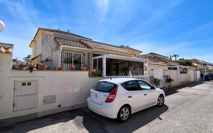 Image No.38-3 Bed Villa / Detached for sale