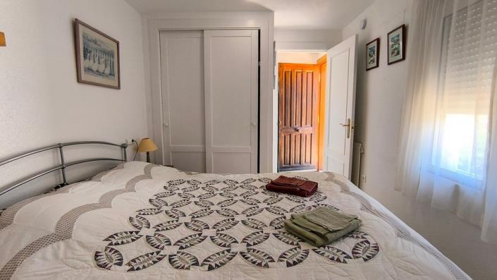 Image No.25-2 Bed Apartment for sale