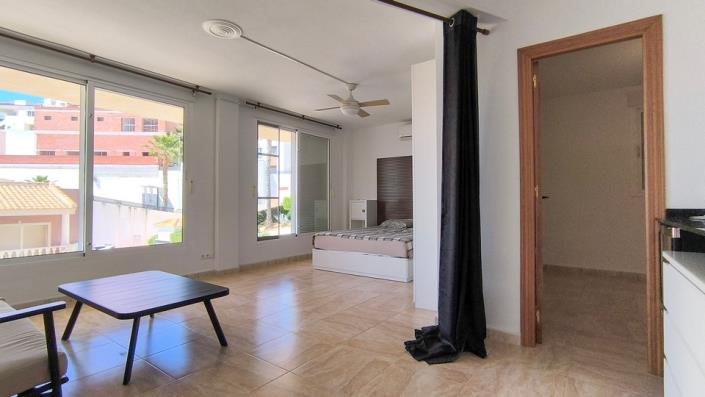 Image No.19-3 Bed Apartment for sale