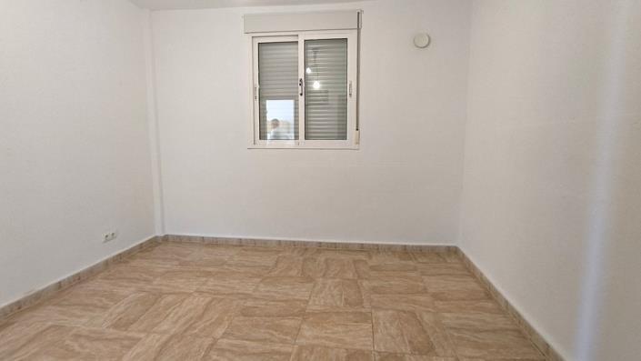 Image No.20-3 Bed Apartment for sale