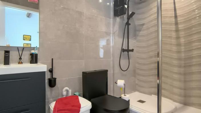 Image No.25-4 Bed Villa / Detached for sale