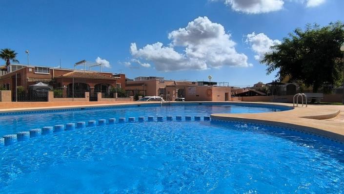 Image No.20-2 Bed Apartment for sale