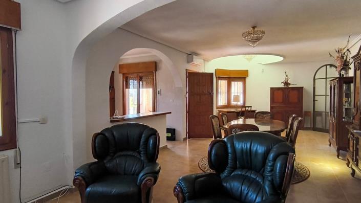 Image No.6-3 Bed Villa / Detached for sale