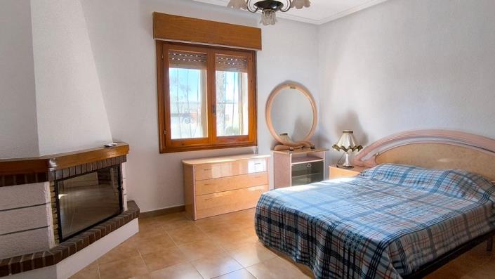 Image No.9-3 Bed Villa / Detached for sale