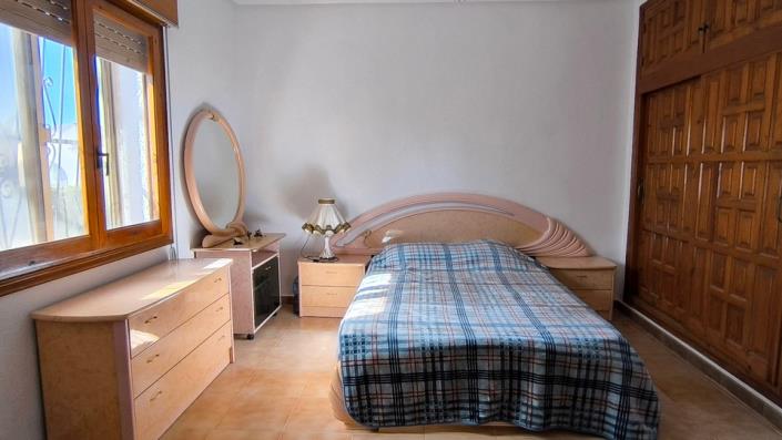 Image No.10-3 Bed Villa / Detached for sale