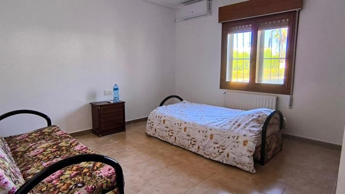 Image No.16-3 Bed Villa / Detached for sale