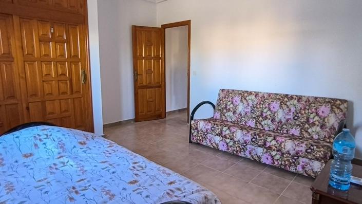 Image No.17-3 Bed Villa / Detached for sale