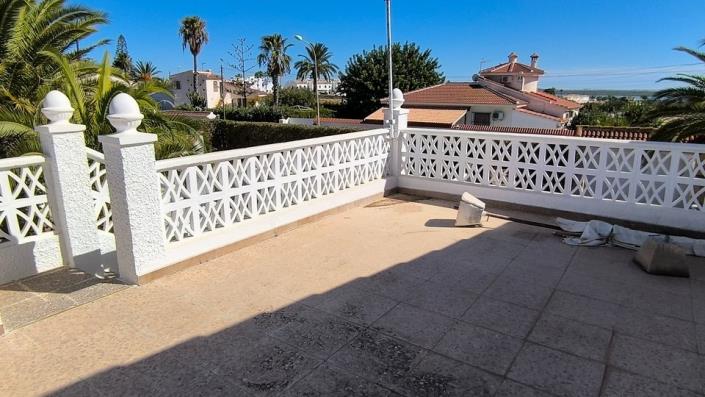Image No.27-3 Bed Villa / Detached for sale