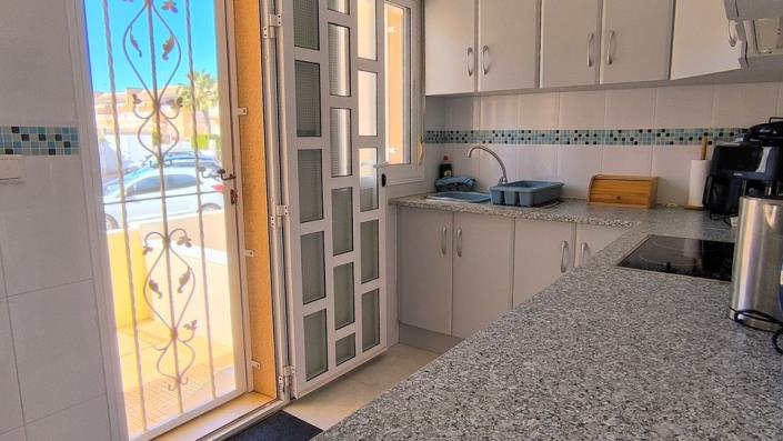 Image No.11-2 Bed Townhouse for sale