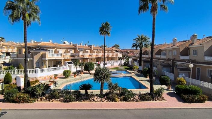 Image No.21-2 Bed Townhouse for sale