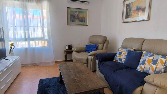 Image No.10-3 Bed Villa / Detached for sale