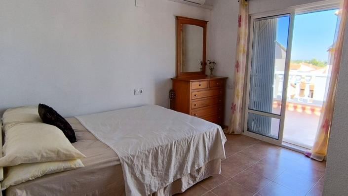Image No.22-3 Bed Villa / Detached for sale