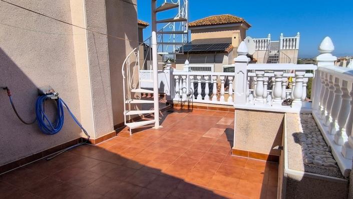 Image No.25-3 Bed Villa / Detached for sale