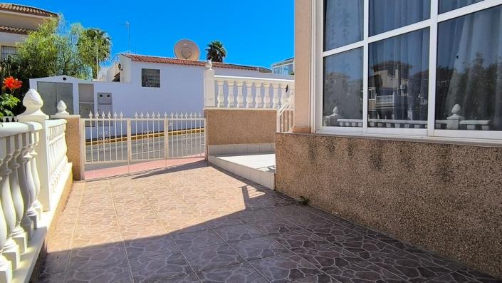 Image No.35-3 Bed Villa / Detached for sale