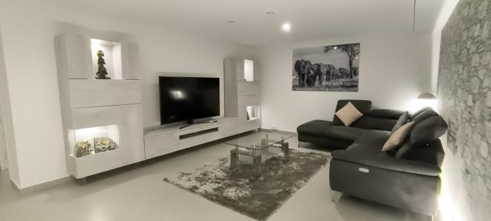 Image No.29-5 Bed Villa / Detached for sale