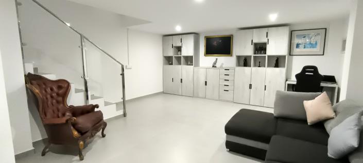Image No.33-5 Bed Villa / Detached for sale