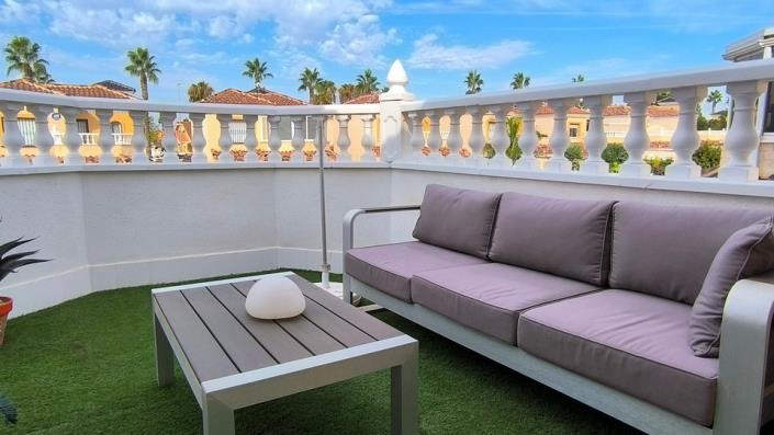 Image No.20-2 Bed Villa / Detached for sale